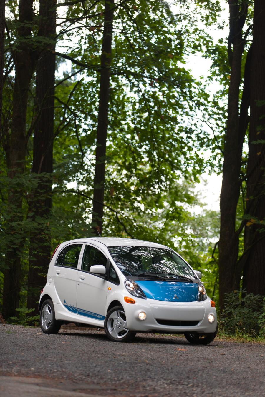  Mitsubishi i-MiEV 2012 года  (US) (фото 141 из 234)